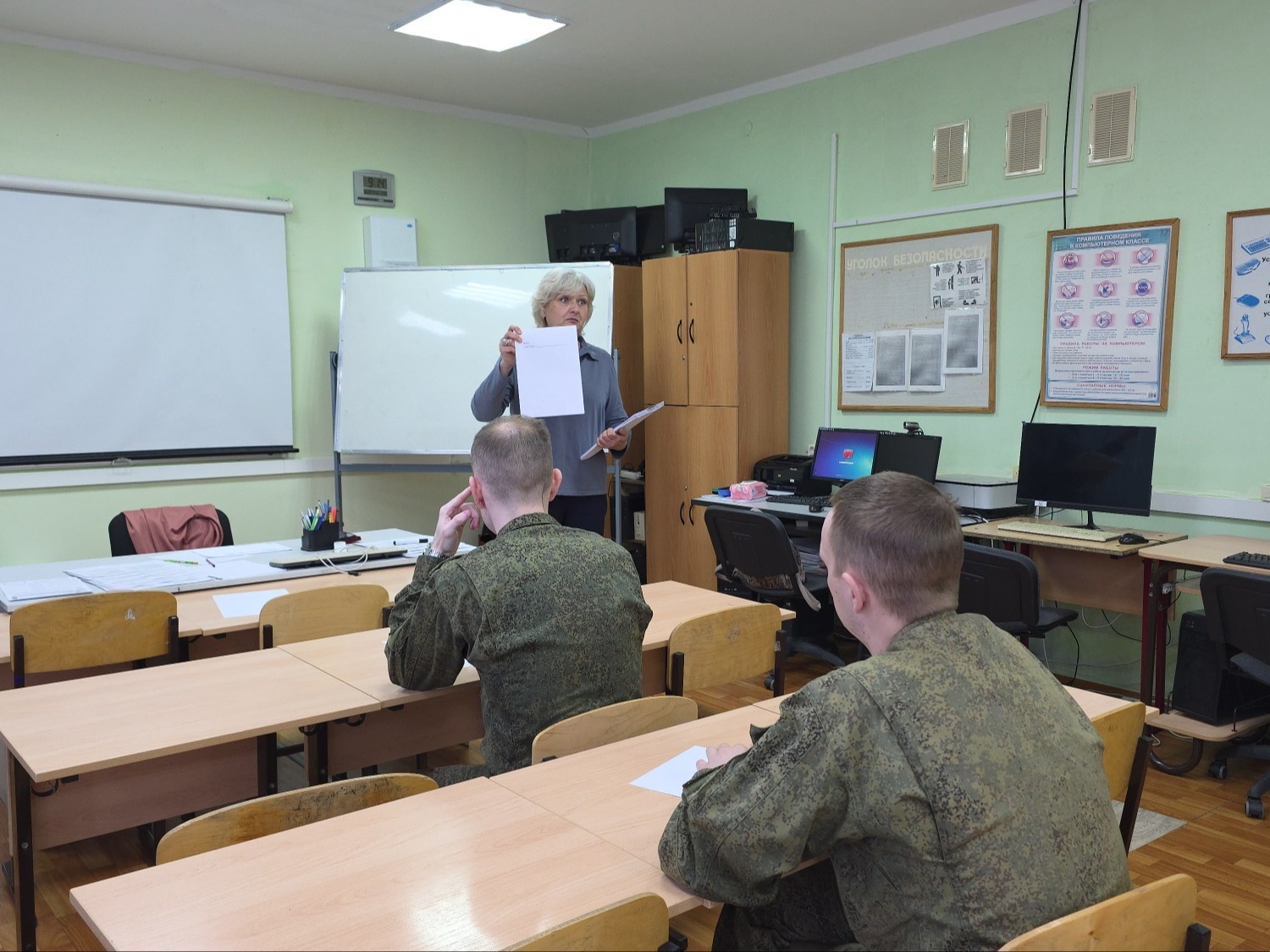 Военнослужащие дивизии принимают участие в муниципальном турнире по спортивному программированию.