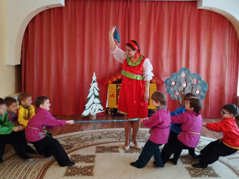 В детском саду прошло фольклорное развлечение «Дымковское чудо».