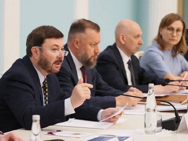 Игорь Буренков обсудил с заместителями глав регионов ПФО реализацию Стратегии государственной национальной политики РФ.