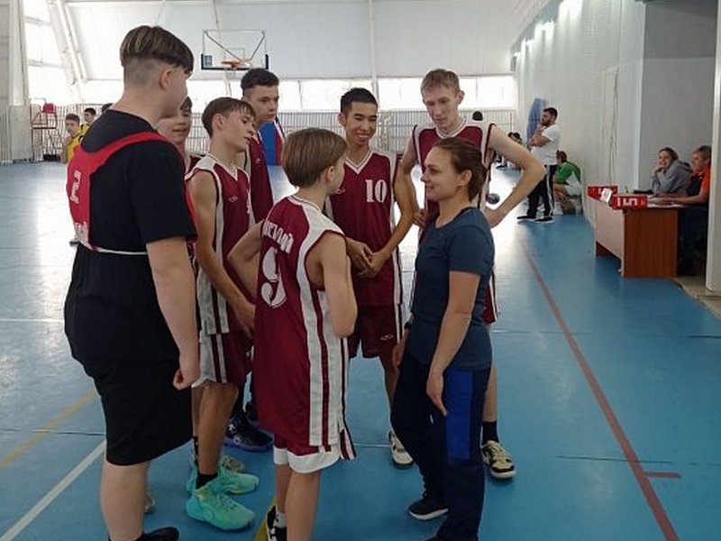Светловцы успешно прошли зональный этап Чемпионата по баскетболу &quot;Локобаскет&quot;.
